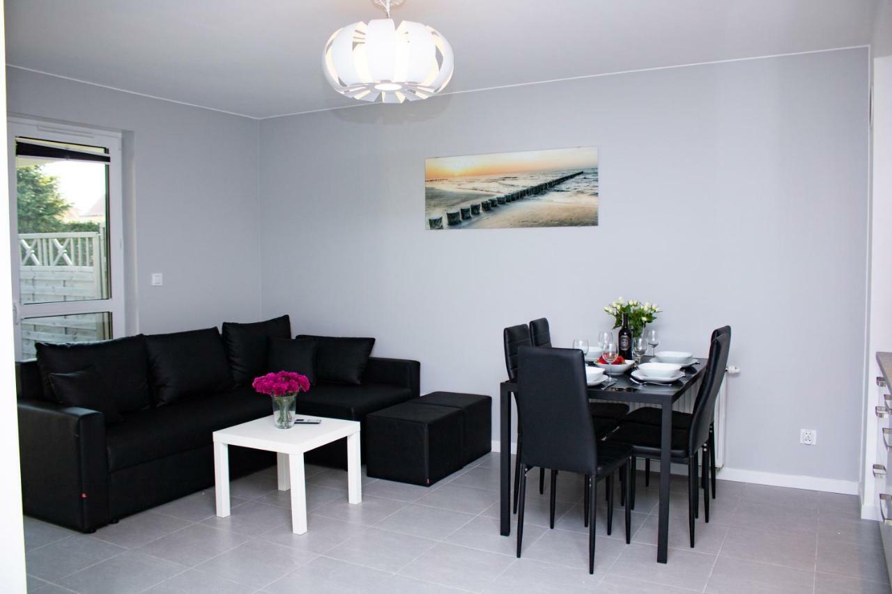 Apartament Z Ogrodkiem Trzesacz Exterior photo