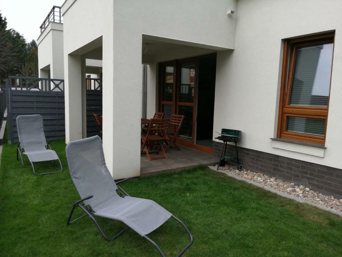 Apartament Z Ogrodkiem Trzesacz Exterior photo